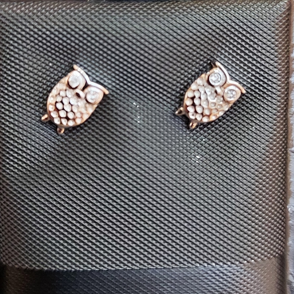 Owl shaped studs